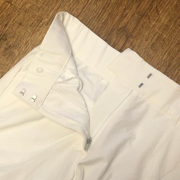 Nike Women's Dri-FIT Victory 5" Golf Shorts in White Size XS - Picture 5 of 12